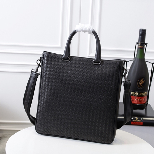 ボッテガヴェネタバッグ側面デザイン